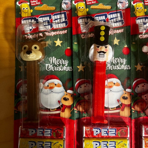 Christmas Pez Collection - Picture 2 of 6